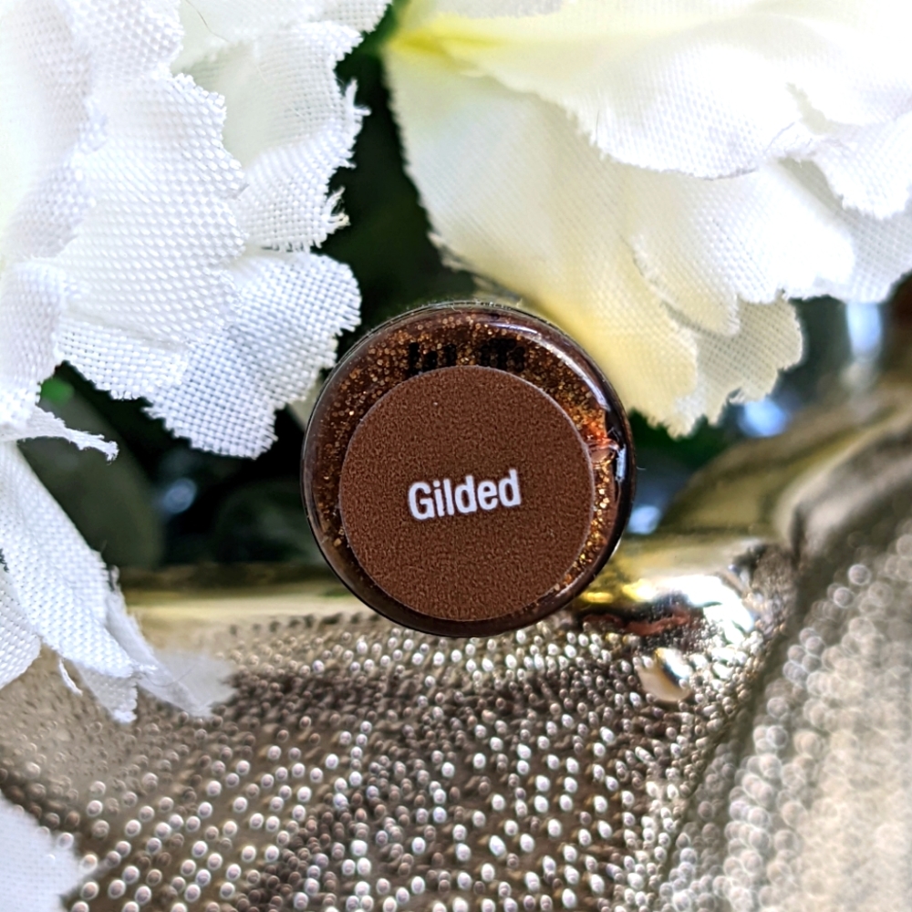 Gilded Liquid Liner